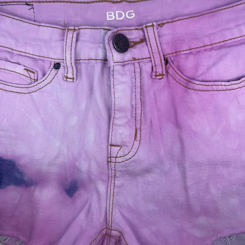 Urban outfitters up cycled pink denim, one-of-a-kind handmade shorts, size 26 - Picture 2 of 6